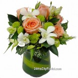 champagne-rose-070110 Champagne Rose in Vase Arrangement