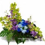 cymbidium-rose-arrangement cymbidium-rose-arrangement