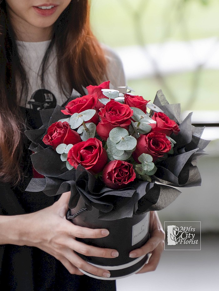Flowers In Box - Red Roses Arranged in Black Flower Box