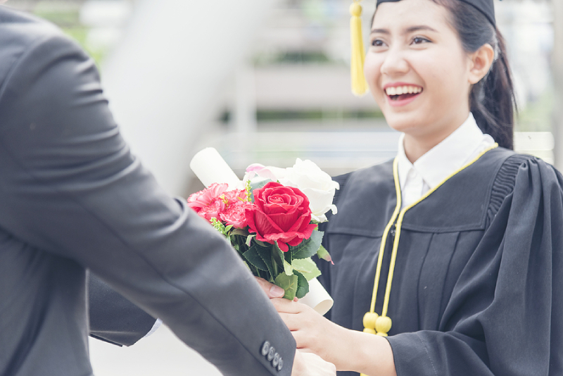 Graduation Day: How To Pick The Ideal Blooms For Graduates