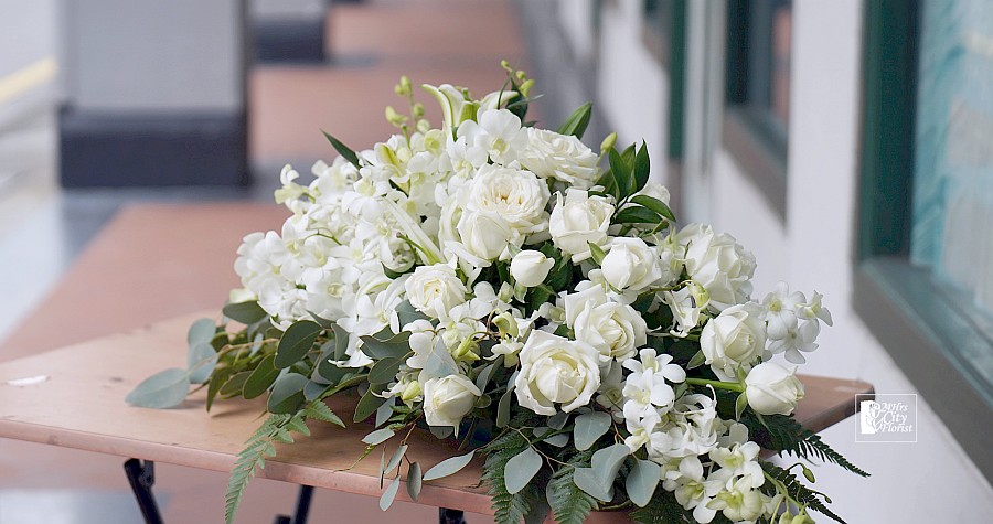 table flower spray