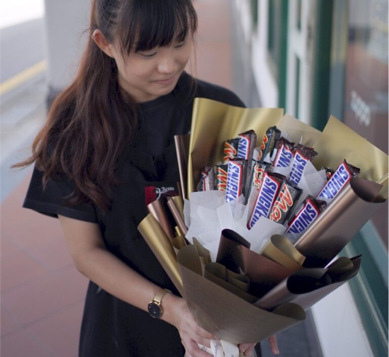 Chocolate Bouquet Delivery in Singapore: The Perfect Gift for Any Occasion