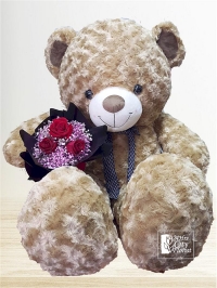 Big Bear And Rose Bouquet.. Big Bear And Rose Bouquet..