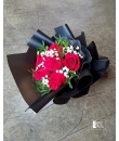 red rose bouquet roosella