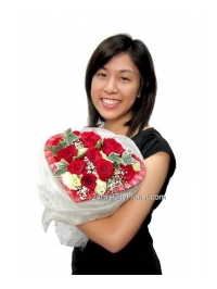Rose Bouquet by 24Hrs City Florist.. Rose Bouquet by 24Hrs City Florist..