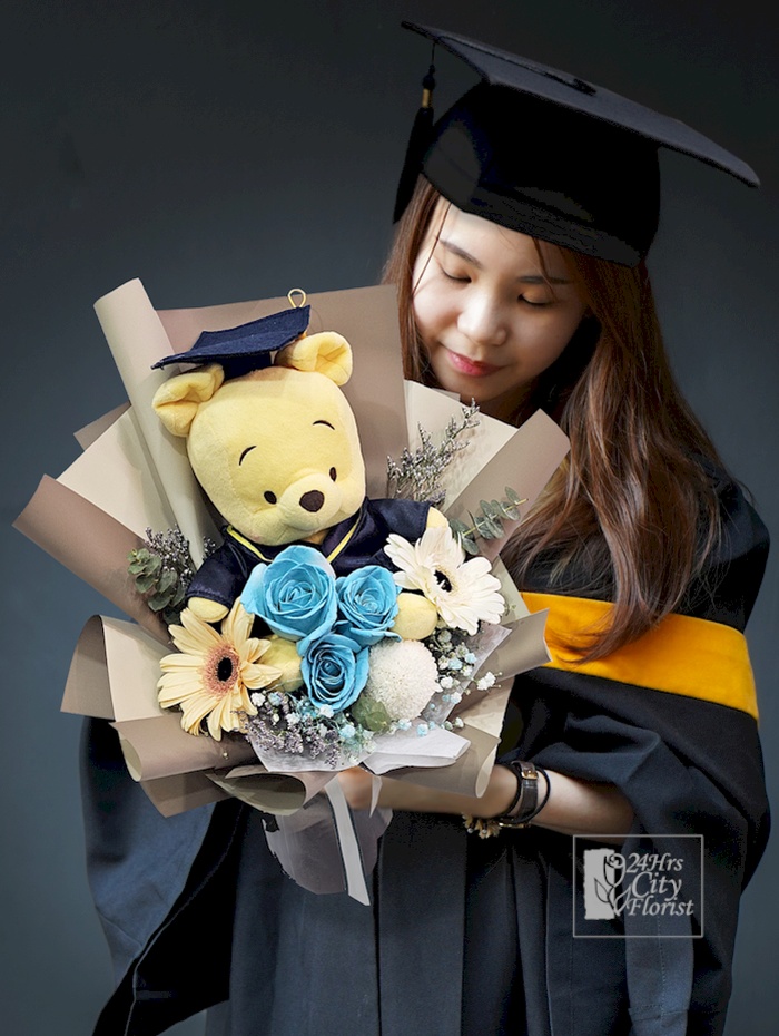 Pooh Bear Graduation Flowers - Pooh Bear, Sunflowers -  Singapore Graduation Bouquet