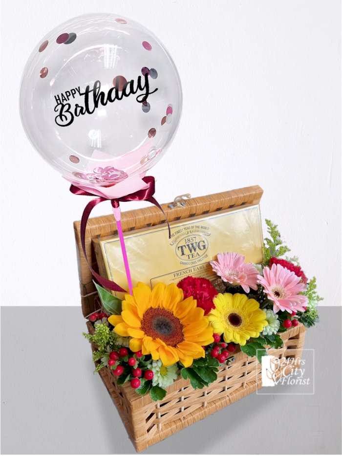 flower basket with balloon
