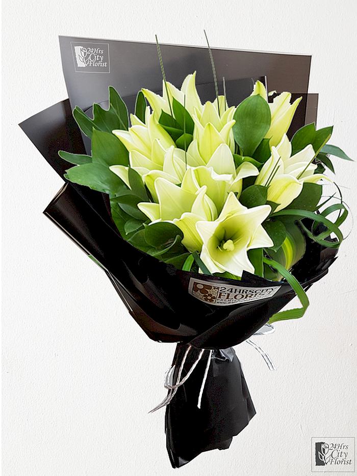 easter lily bouquet