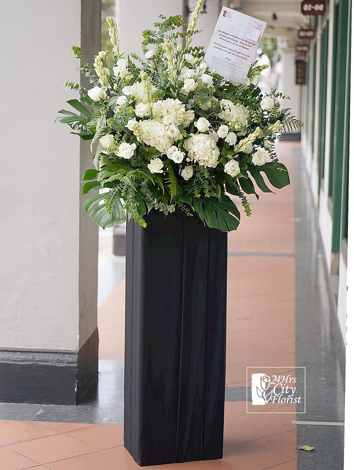 Wreath Singapore -  Hydrangea, tuberose, eustoma, white roses -  Funeral Wreath Singapore 
