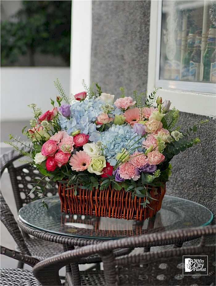 Basket Flower Arrangement Delivery in Singapore