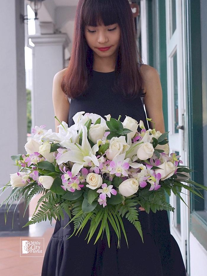 lily table spray