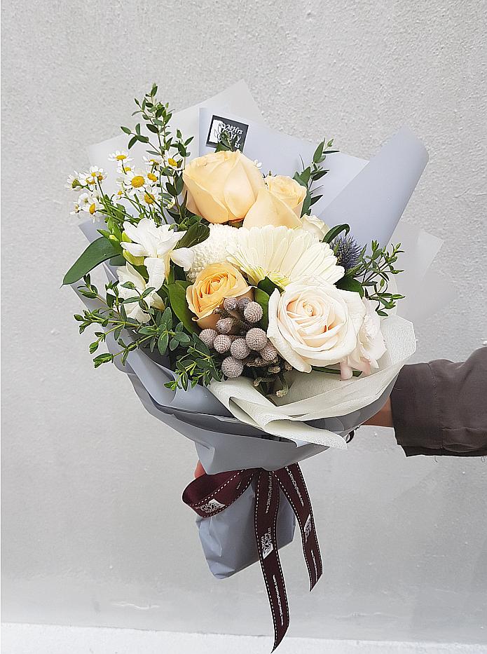 korean styled bouquet