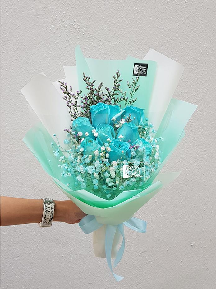 tiffany blue flowers arrangements