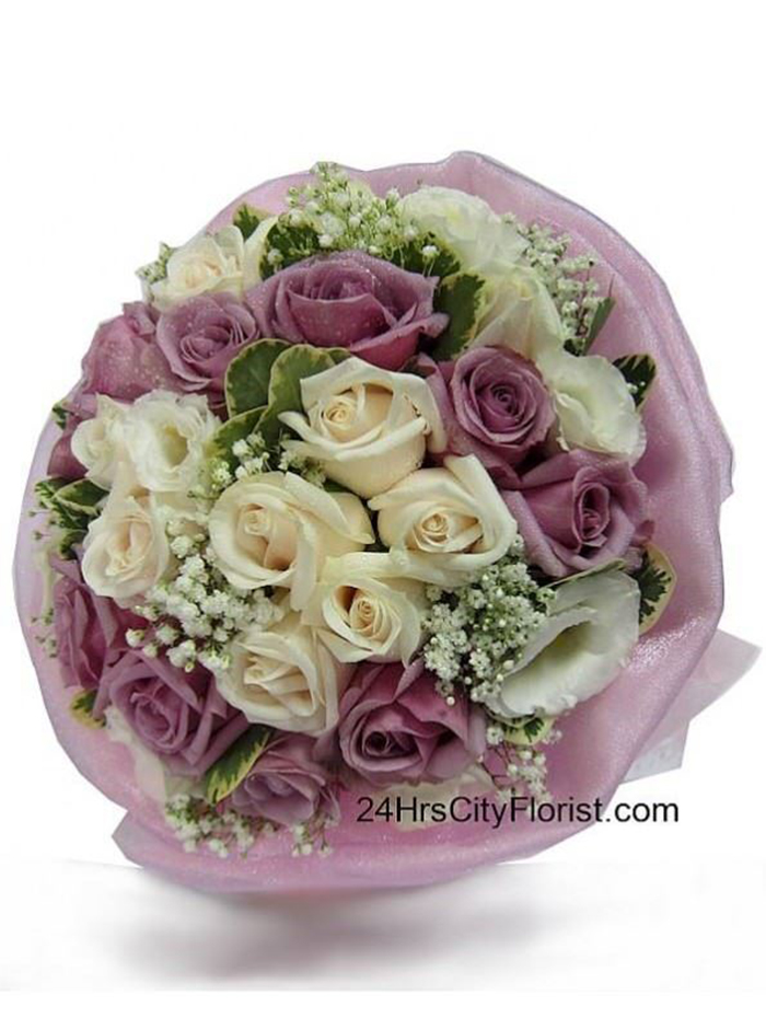 purple and white rose bouquet