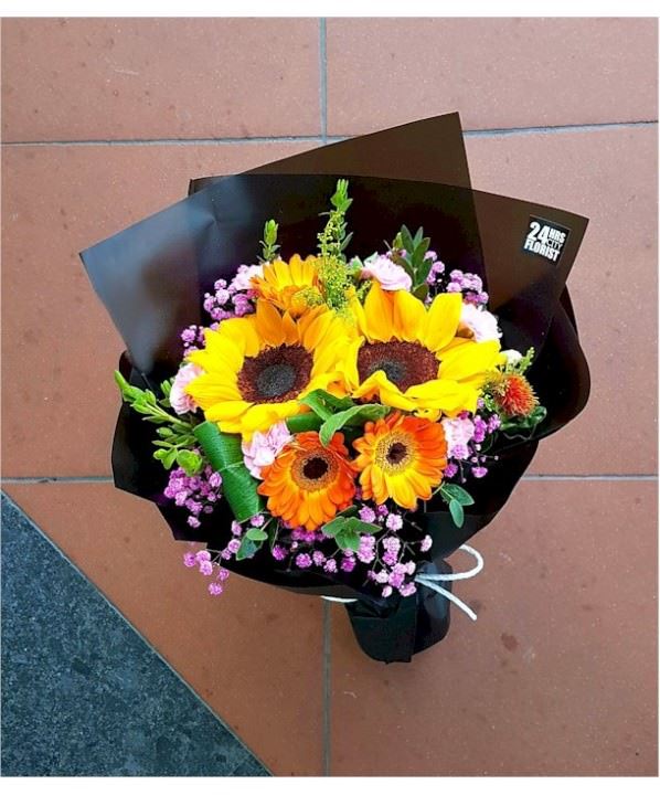California Sunshine - Sunflowers,Gerberas -  Graduation Flower Bouquet