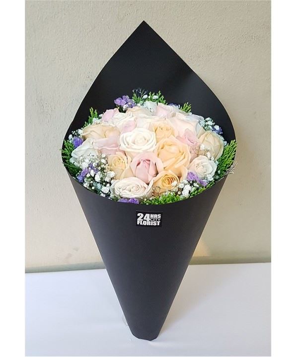 cone champagne rose bouquet